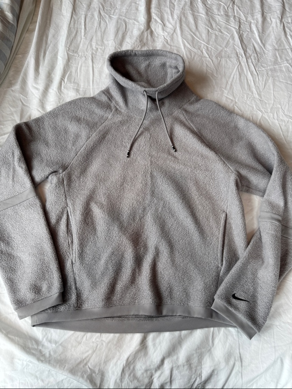 Nike Women’s Light Gray Fleece Sherpa Turtleneck Pullover